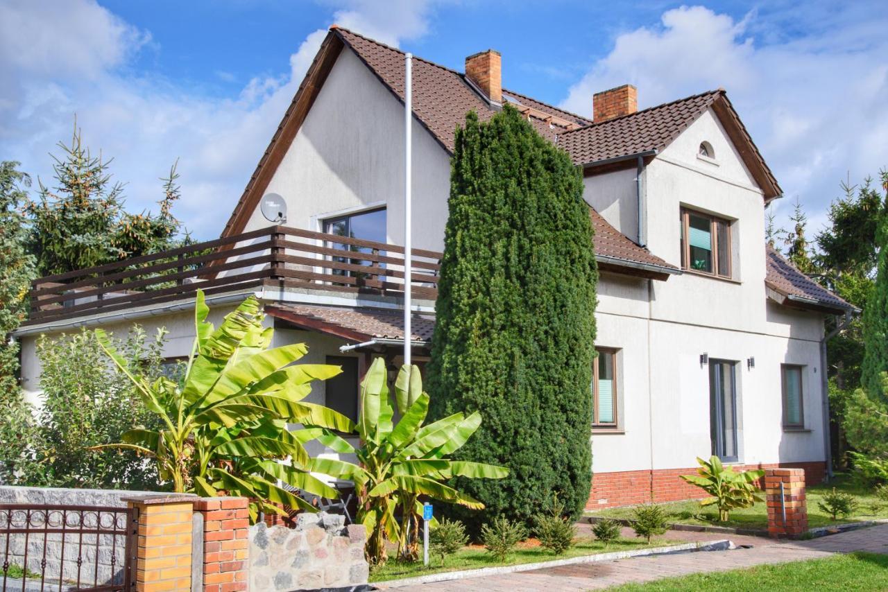 Ostseeferienhaus Oberes Apartment Mönkebude Esterno foto